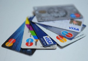Kredi kartı faizleri yeniden arttırıldı