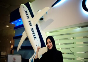 Suudi kadınlar uçakta kulanabilecek