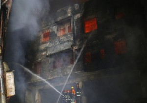Bangladeş'te yangın: En az 60 kişi hayatını kaybetti