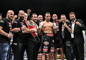 Türk boksör dünya şampiyonu