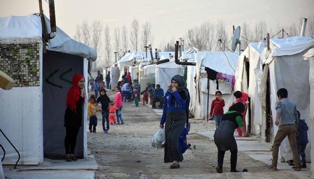 Lübnan'da Suriyeli mültecilerin gönüllü geri dönüşleri başladı