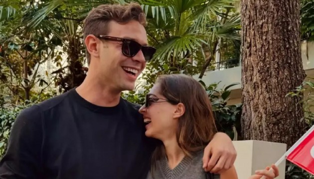 Cemre Baysel ayrılık sonrası tatile çıktı