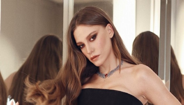 Serenay Sarıkaya doğum gününe özel verdiği pozlarla nefes kesti!