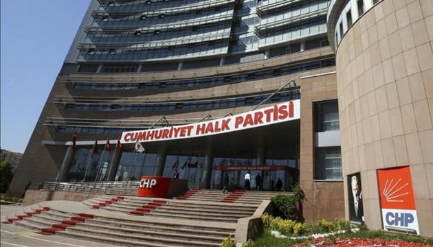 CHP'de istifa depremi!