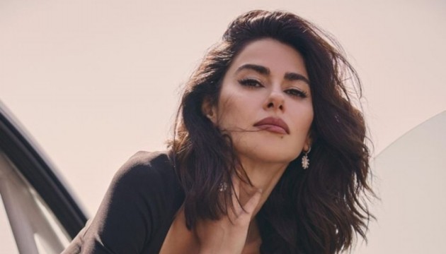 Nesrin Cavadzade baş manken oldu