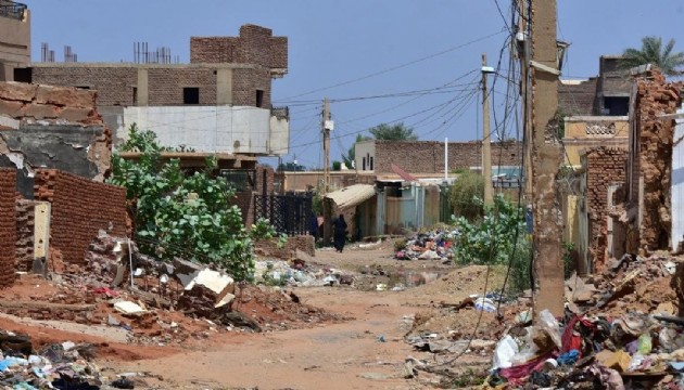 Toprak kaymasında en az 1000 ölü!