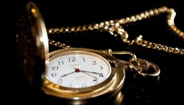 Titanik yolcusunun altın cep saati rekor fiyata satılıyor