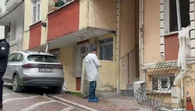 Esenyurt’ta korku dolu anlar! Bina kullanılamaz hale geldi