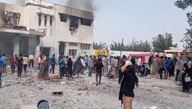 İran'ı iki günde 100 bin kişi terk etti