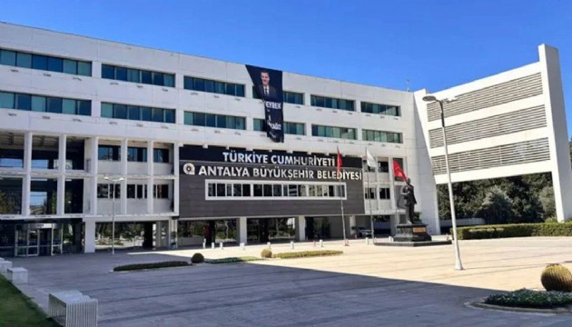 Antalya Büyükşehir Belediyesi'ne operasyon