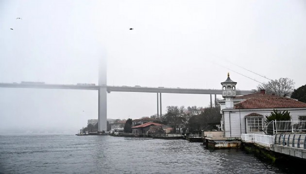 İstanbul Boğazı'nda gemi trafiği durdu!