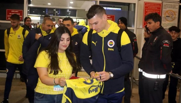 Fenerbahçe Antalya'ya indi!