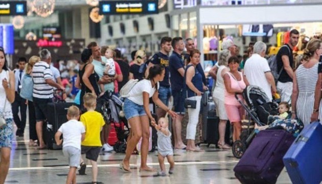 Türkiye'ye 11 ayda gelen turist sayısı 48 milyona yaklaştı