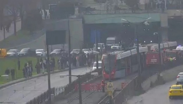 Topkapı'da yayaya tramvay çarptı!