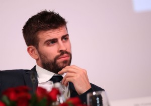 Pique'den referanduma destek