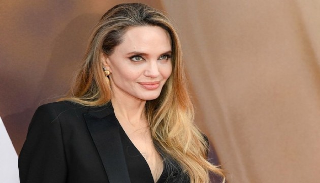 Angelina Jolie annelik açıklamasıyla gündem oldu