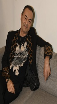 Serdar Ortaç eski eşine tebrik etti