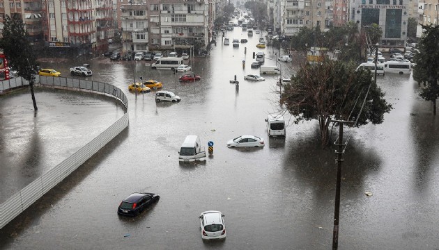 Antalya'da sağanak can aldı!