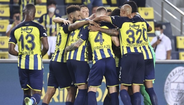 Fenerbahçe'den 2 gollü galibiyet!