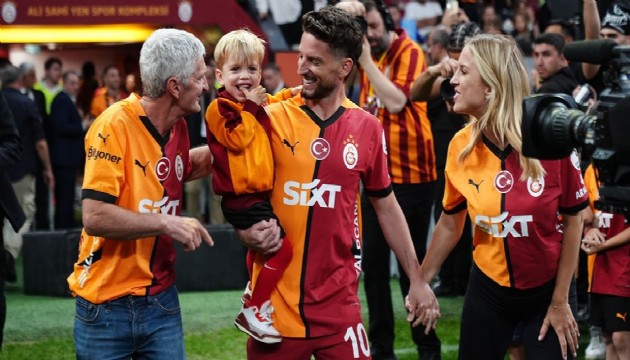 Dries Mertens İstanbul'dan ayrıldı