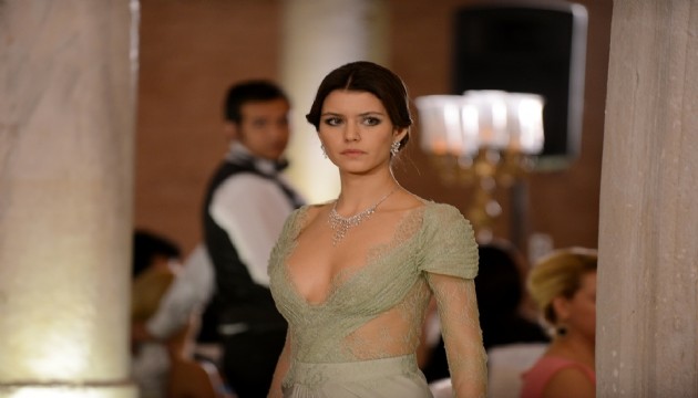 Beren Saat'e övgü dolu sözler!