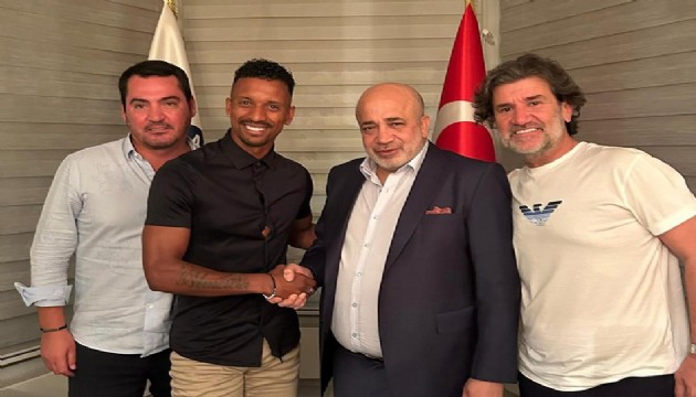 Adana Demirspor, Nani'yi kadrosuna kattı