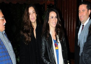 Ünlüleri buluşturan doğum günü