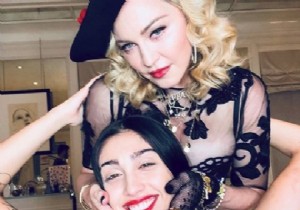 Madonna'nın kızı sosyal medyayı salladı!