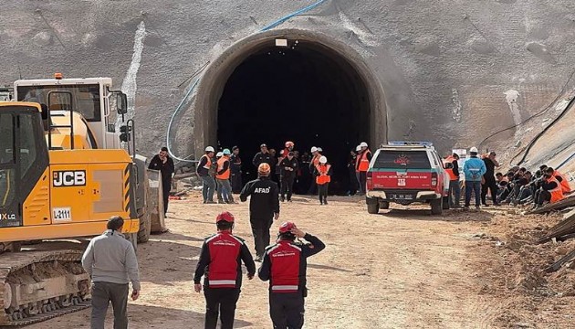 Hızlı tren inşaatında göçük! Ölü ve yaralılar var