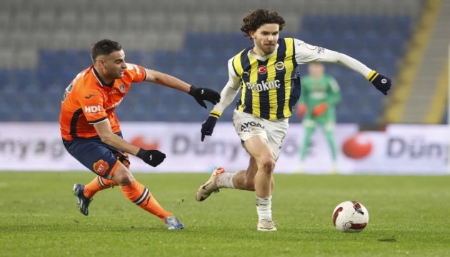 Fenerbahçeli Ferdi Kadıoğlu'ndan makine gibi 90 dakika!