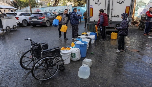 Gazze'de su sıkıntısı sürüyor