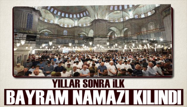 Tarihi anlar! Bayram namazını kılmak isteyenler tarihi camilere akın etti