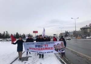 ABD'li heyeti protesto eden gençlere gözaltı