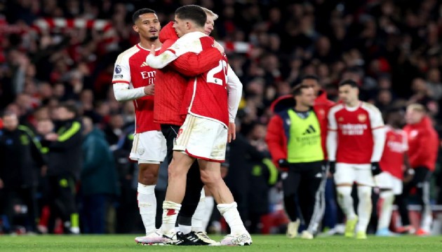 Arsenal evinde Liverpool'u devirdi