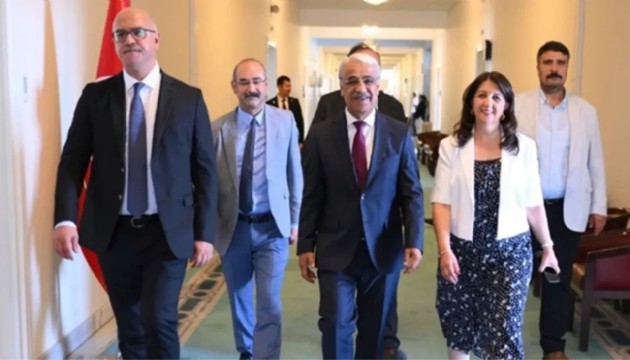 DEM Parti heyeti İmralı yolunda