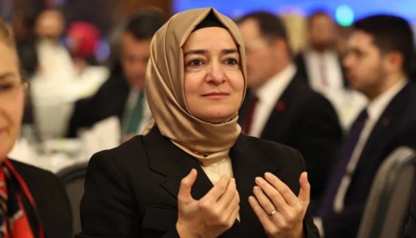 Fatma Betül Sayan Kaya istifa etti! AK Parti'deki tüm görevlerini bıraktı