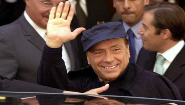 İtalya, Berlusconi için ulusal yas ilan edilmesini tartışıyor