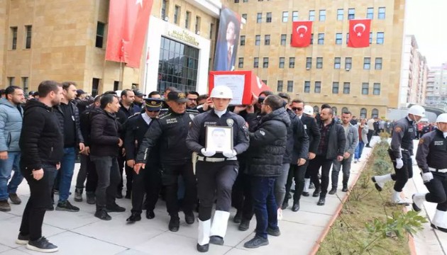 Şehit polis memuruna son veda!