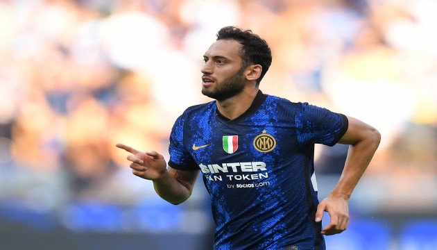 İtalya'da gündem Hakan Çalhanoğlu