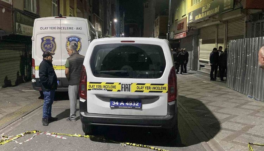 Bağcılar’da sokak ortasında silahlı saldırı