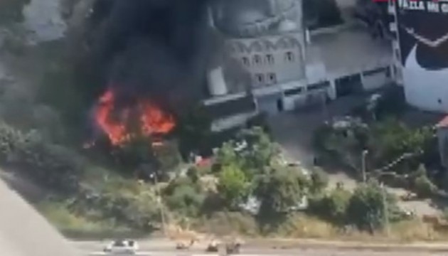 Kağıthane'de korkutan yangın