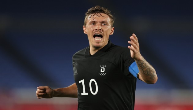 Max Kruse canlı yayında evlilik teklif etti