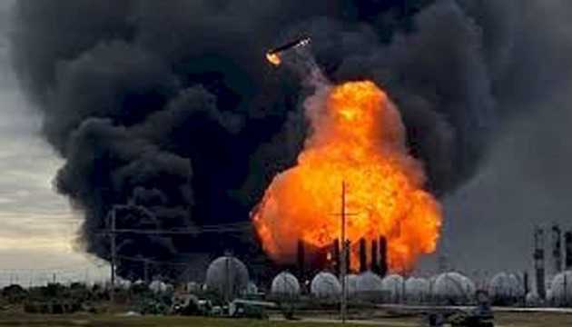 Nijerya’da petrol rafinerisinde patlama: 25 ölü