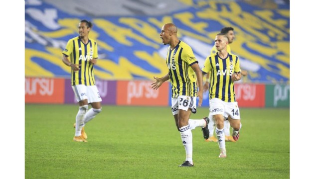 Fenerbahçe'de bir ayrılık daha