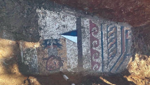 Kahramanmaraş’ta bin 500 yıllık mozaik gün yüzüne çıkarıldı