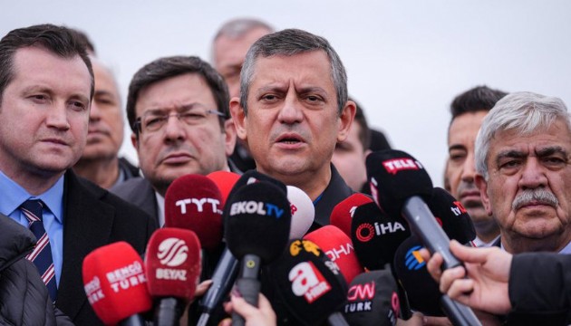 Özgür Özel, İmamoğlu'nu ziyaret ediyor