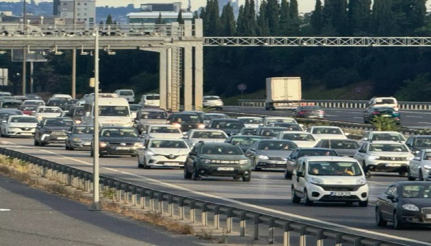 İstanbul trafiğinde bayram yoğunluğu