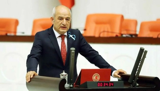 CHP'li vekil Saadet Partisi'ne geçti