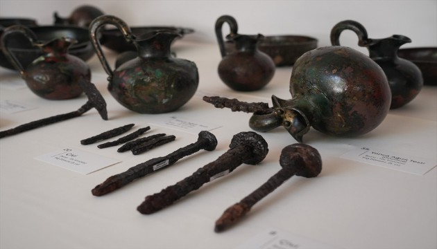 Kraliyet mezarına Ait 88 eser bulundu