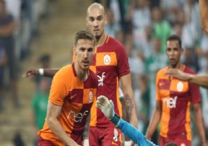 Serdar Aziz'den Bursaspor taraftarına: Canları sağolsun